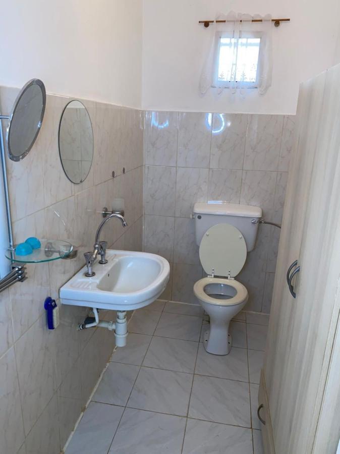 Swiss Garden House In Kerr Sering With Full Private Compound Serrekunda Exteriör bild